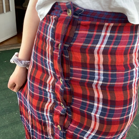Urban Outfitters Plaid High waisted midi skirt - Picture 3 of 6